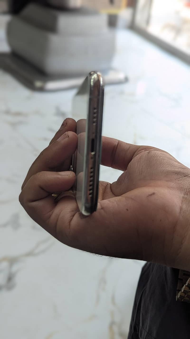 iphone xs max 3