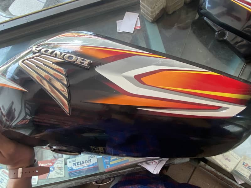 2022 model black 5
