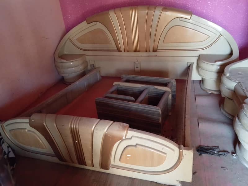 Bed and Darasing 1