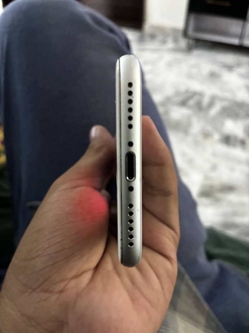 Iphone 7 no sim restriction. 3