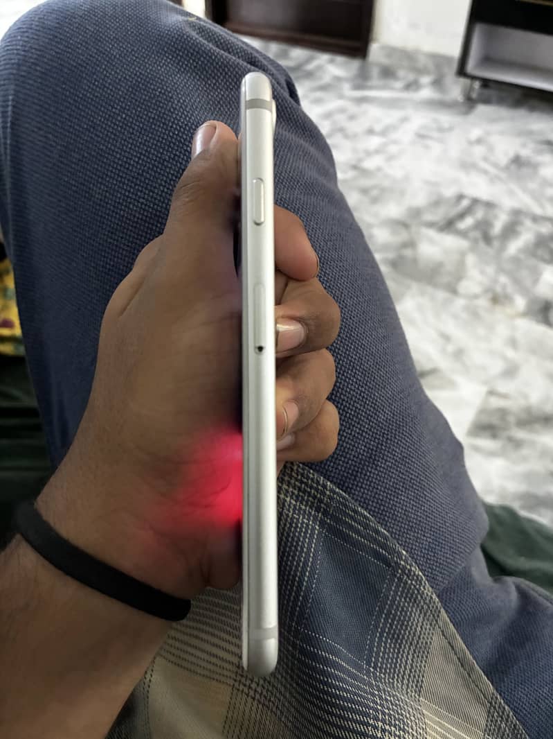 Iphone 7 no sim restriction. 6