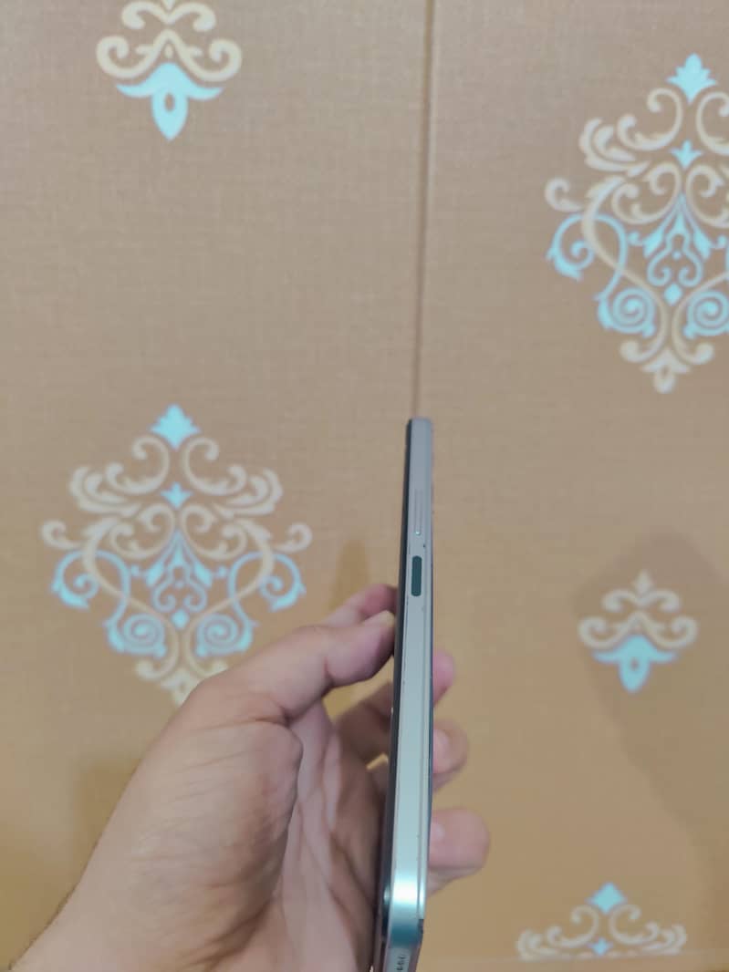 Note 12 8/128 11