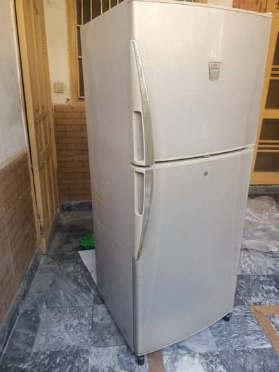 Dawlance Double Door Refrigerator – Excellent Cooling – Urgent Sale