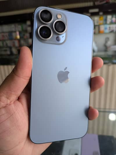 Need Iphone 13 pro max ya 14 pro max 110k tk range hai meri water pack