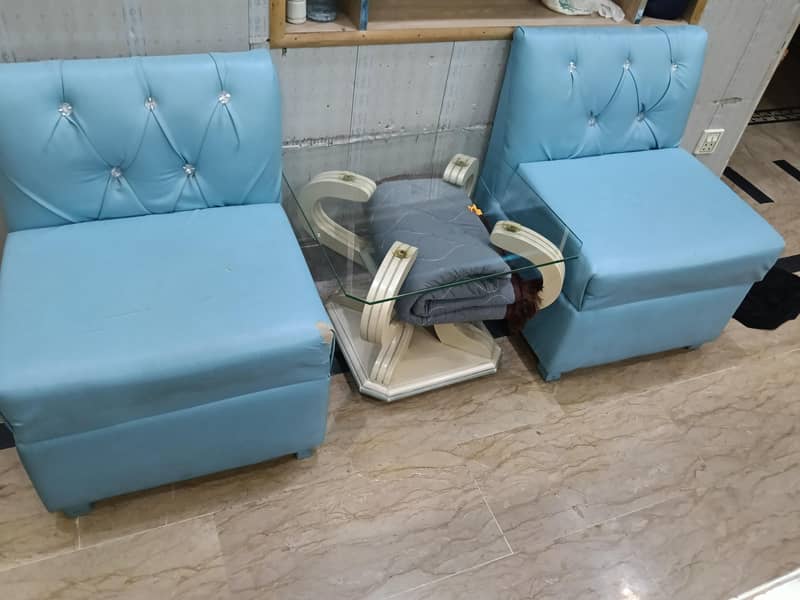 bed set and addressing table 3