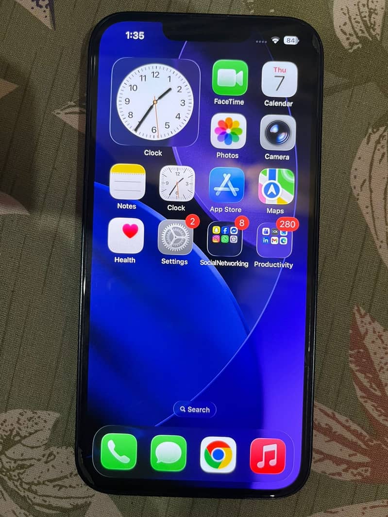 Apple iPhone 13 1
