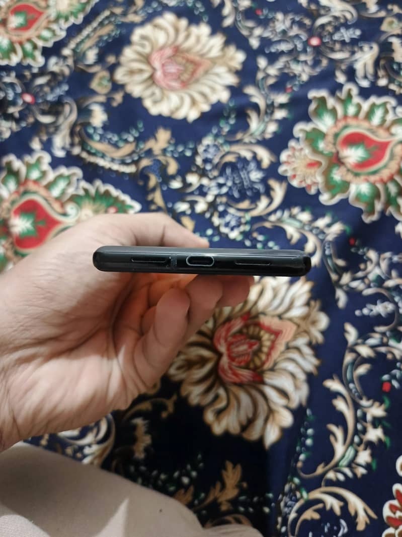 Google Pixel 6 pro 4