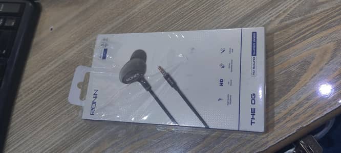 R-9 Handsfree