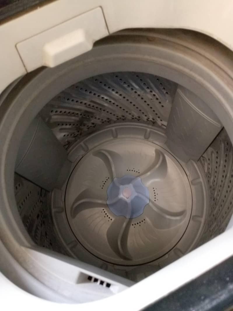 Dawlance Automatic Washing Machine Full Size Home Use Washer 1