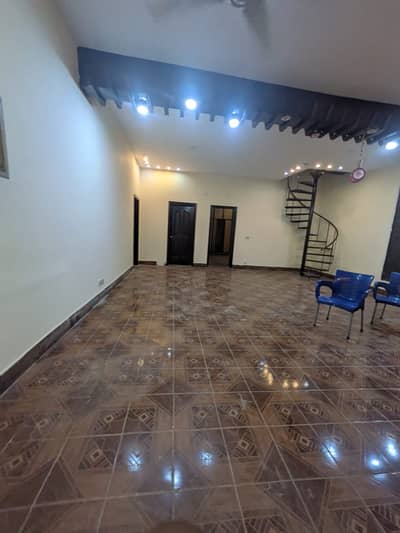 UPPER PORTION FOR RENT
