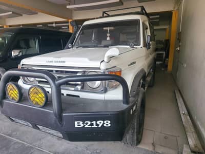 Toyota Land Cruiser Tropy Long Chasis