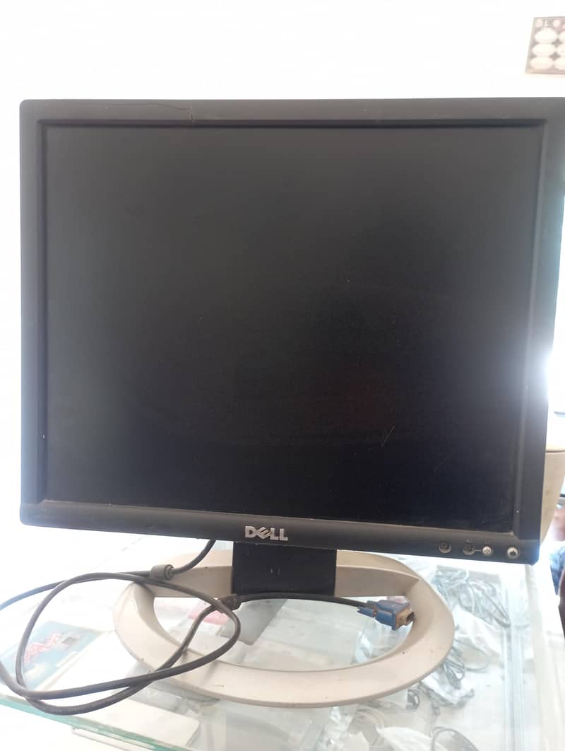 LCD 19" 0
