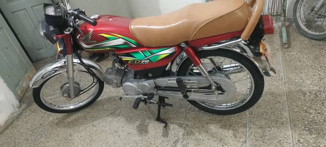 bike bilkul saf he is nbr p call krna, 0, 3, 1, 3,8,7,0,5,2,1,2