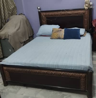 Bed with Mattres
