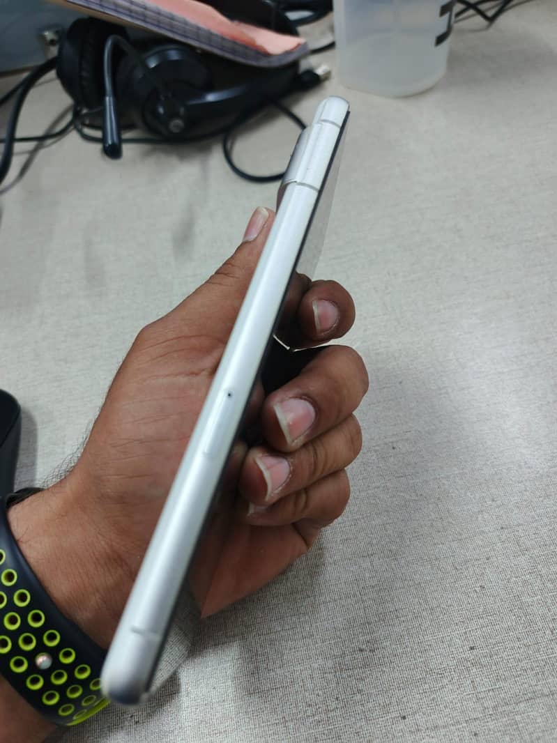 Google Pixel 7 5