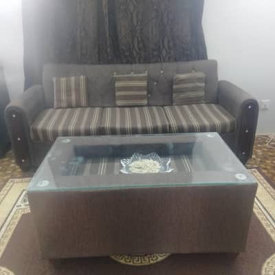 5 seater sofa set with center table good condition