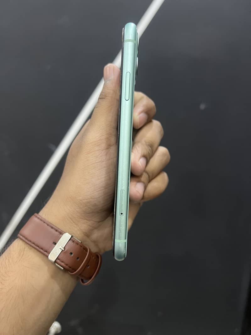 IPHONE 11 JV 2