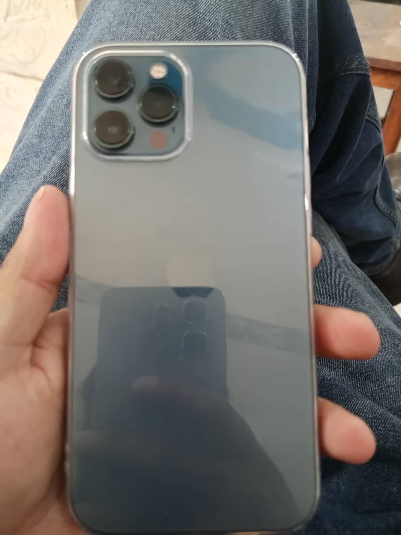 iphone 12 pro max 3