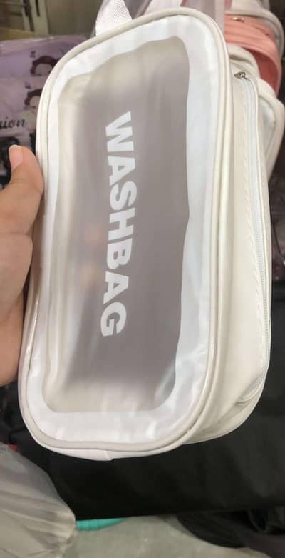 Makeup organizer bag