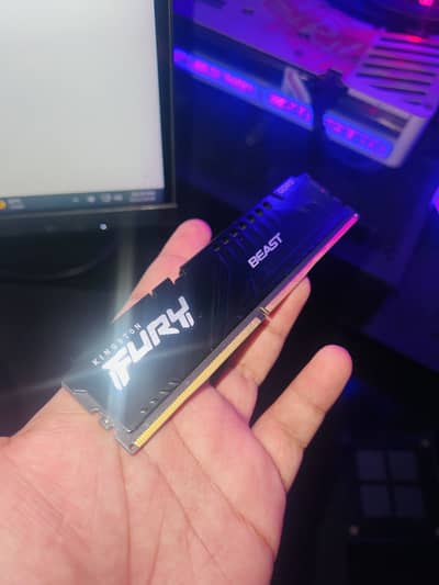 Kingston fury | 16gb DDR5 RAM | 5600MHz (10/10)