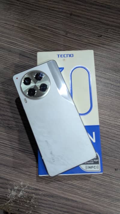 tacno camon 30 16/256GB infinger display good condition with box