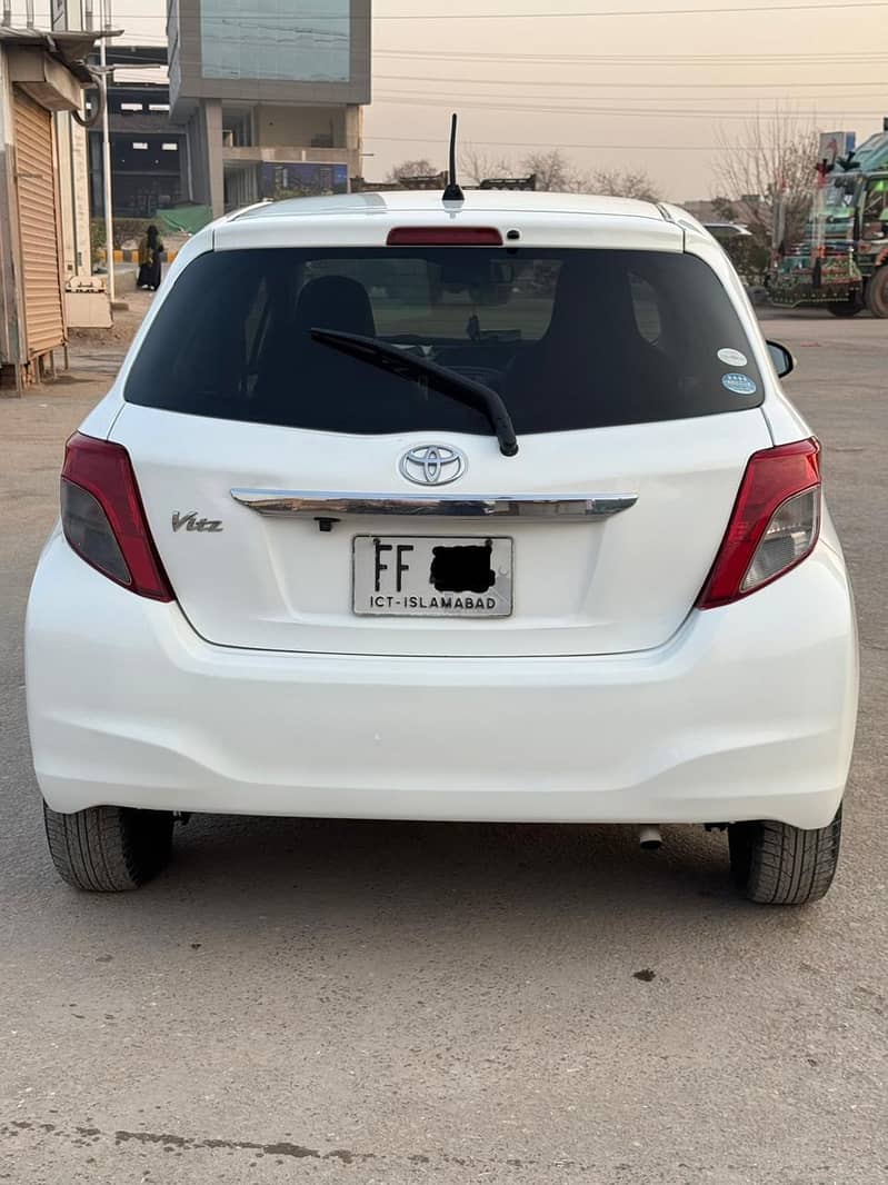 vitz 2012 4