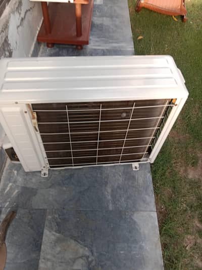 GREE INVERTER polor 1.5 AC  90000/-