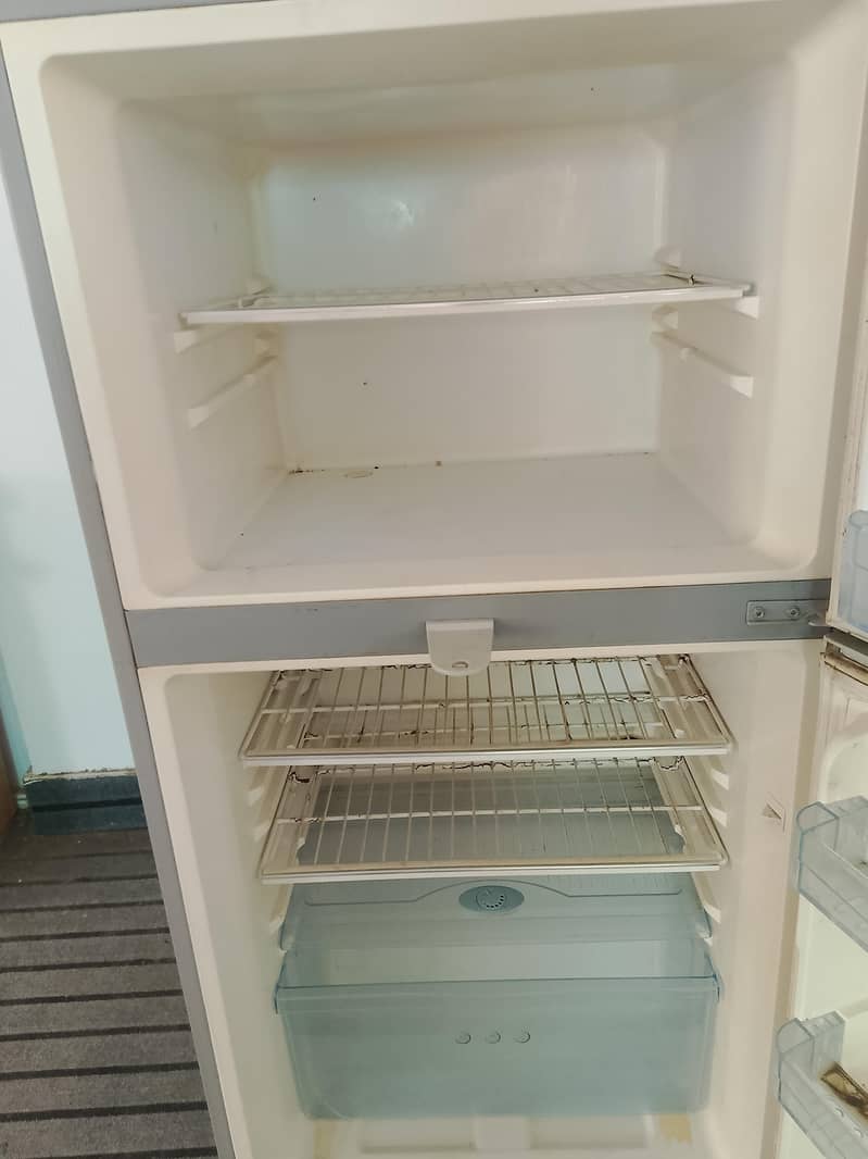  Haier بڑا سائز فریج برائے فروخت  2