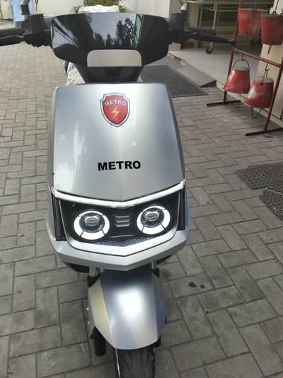 Metro M6 Electric Scooty for sale