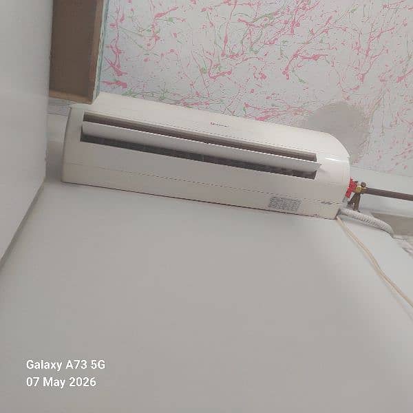 dawlance split type air condition 1