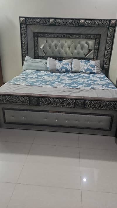 king size bed