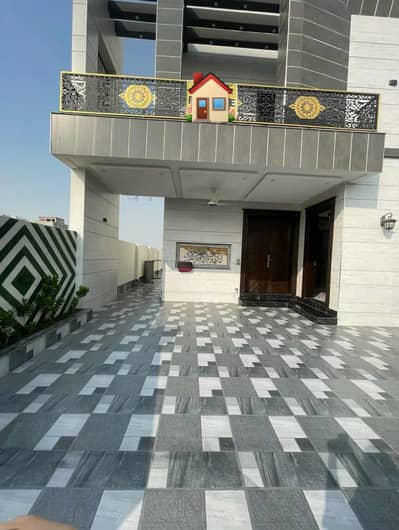 10 Marla House Available For Rent ''C" Block