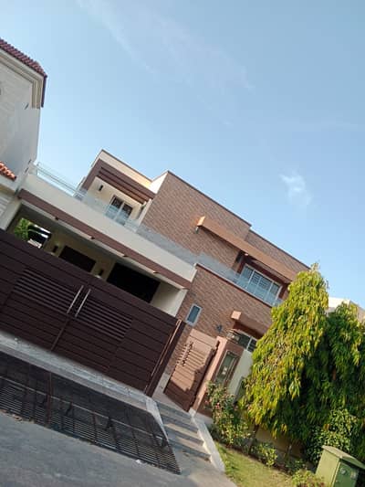 1 Kanal Beautiful Upper Portion For Rent In Dha Phase 5