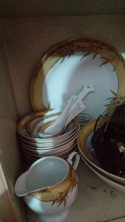 urgently sale all dinner sets