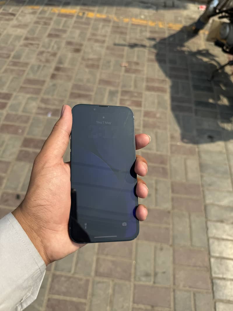 iPhone 14 1