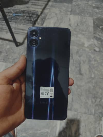 10/10 with box 6/128 gb all ok