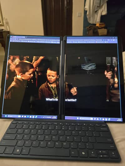 lenovo yoga book 9 DUO DUAL SCREEN ULTRA 7 1TB SDD 32 GB RAM