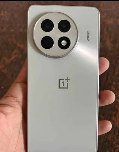 OnePlus 13r 12+12 ram 256tom