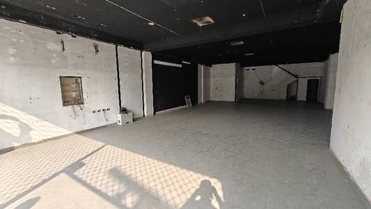 4.5 MARLA GROUND FLOOR HALL FOR RENT ON MAIN ROAD JOHAR TOWN