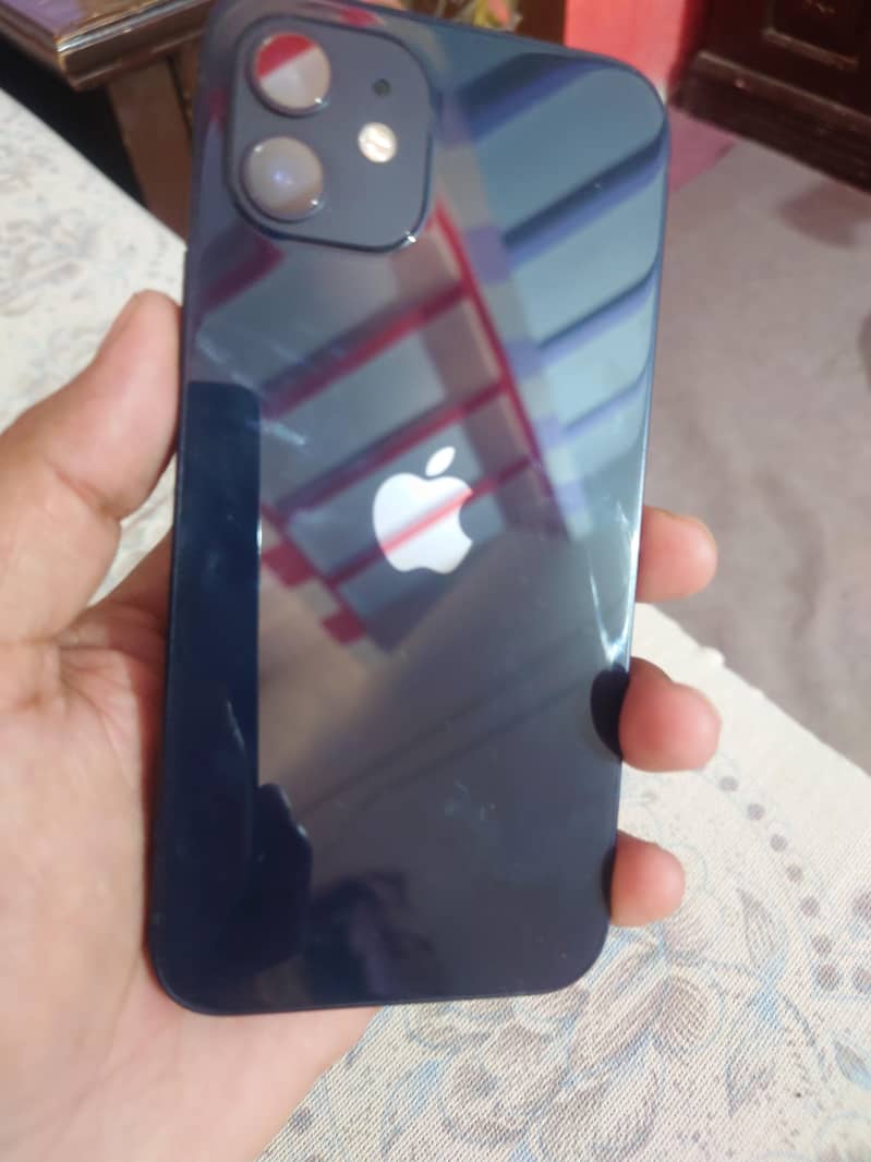 iphone 12 condition 10/10 0