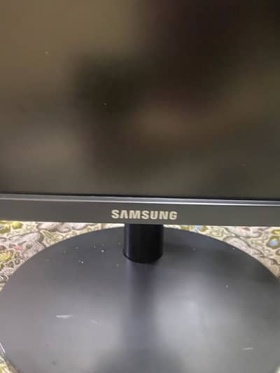 Hp pc and samsung monitor and keyboard and mouse