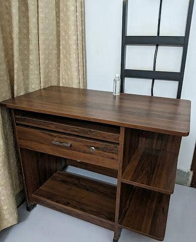 computer table