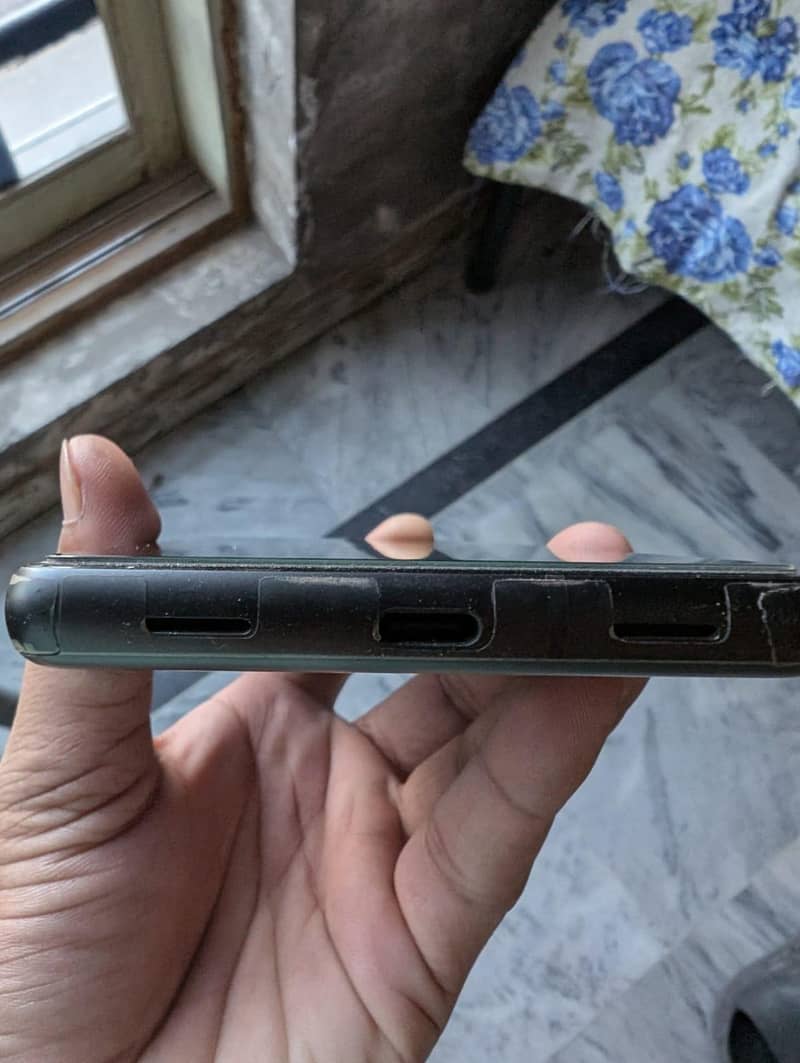 Google pixel 7a 4