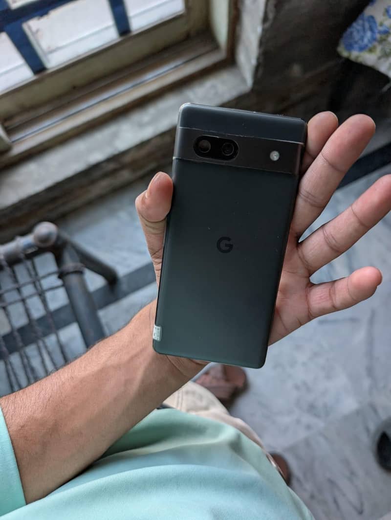 Google pixel 7a 6