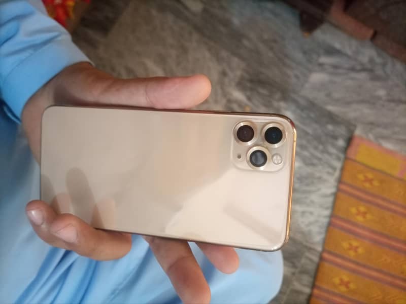iPhone 11 pro max 2