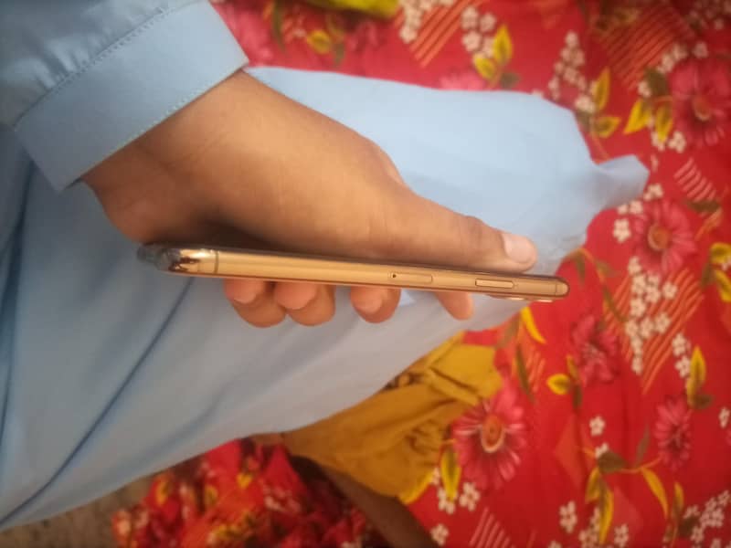 iPhone 11 pro max 10