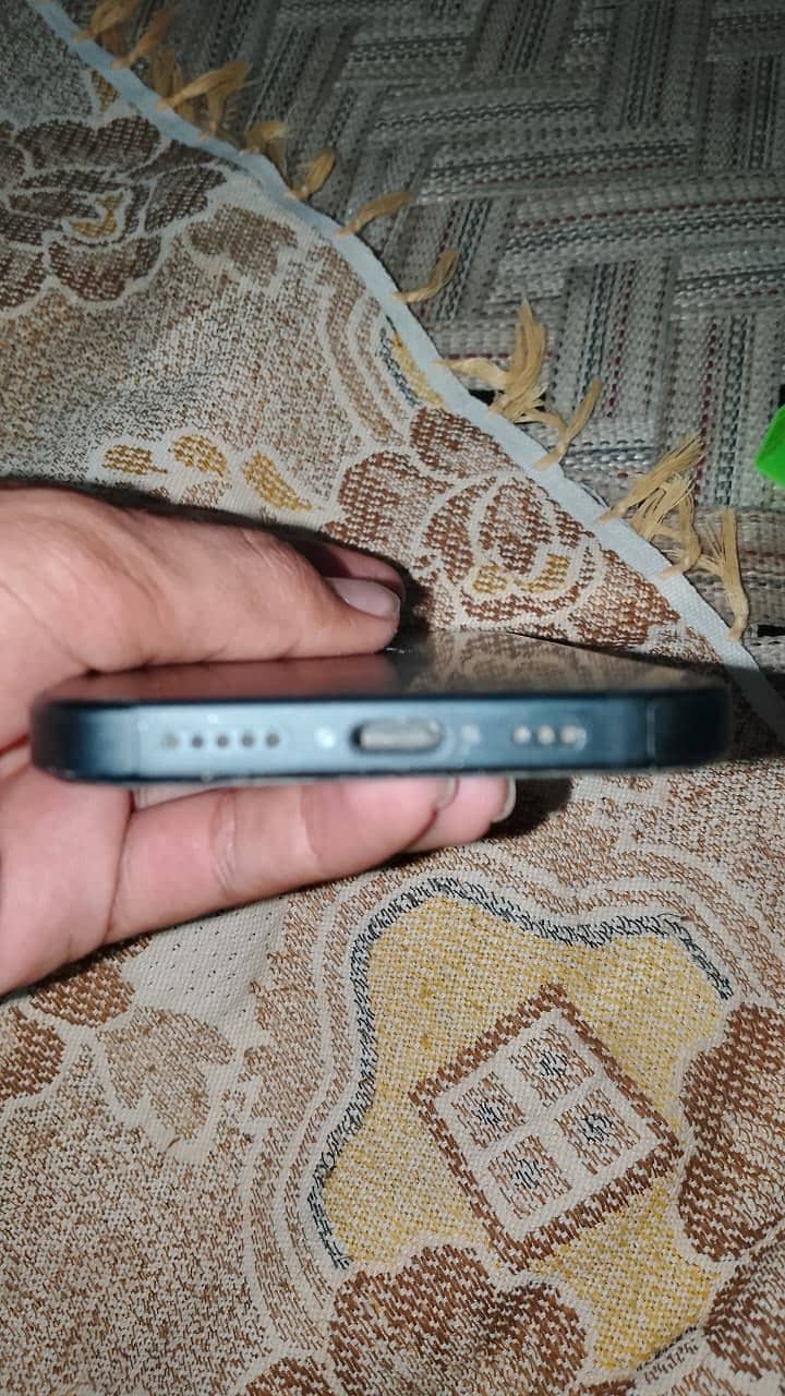 Iphone 15 4