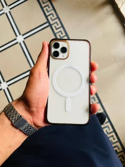 iPhone 11pro PTA 256gb with box