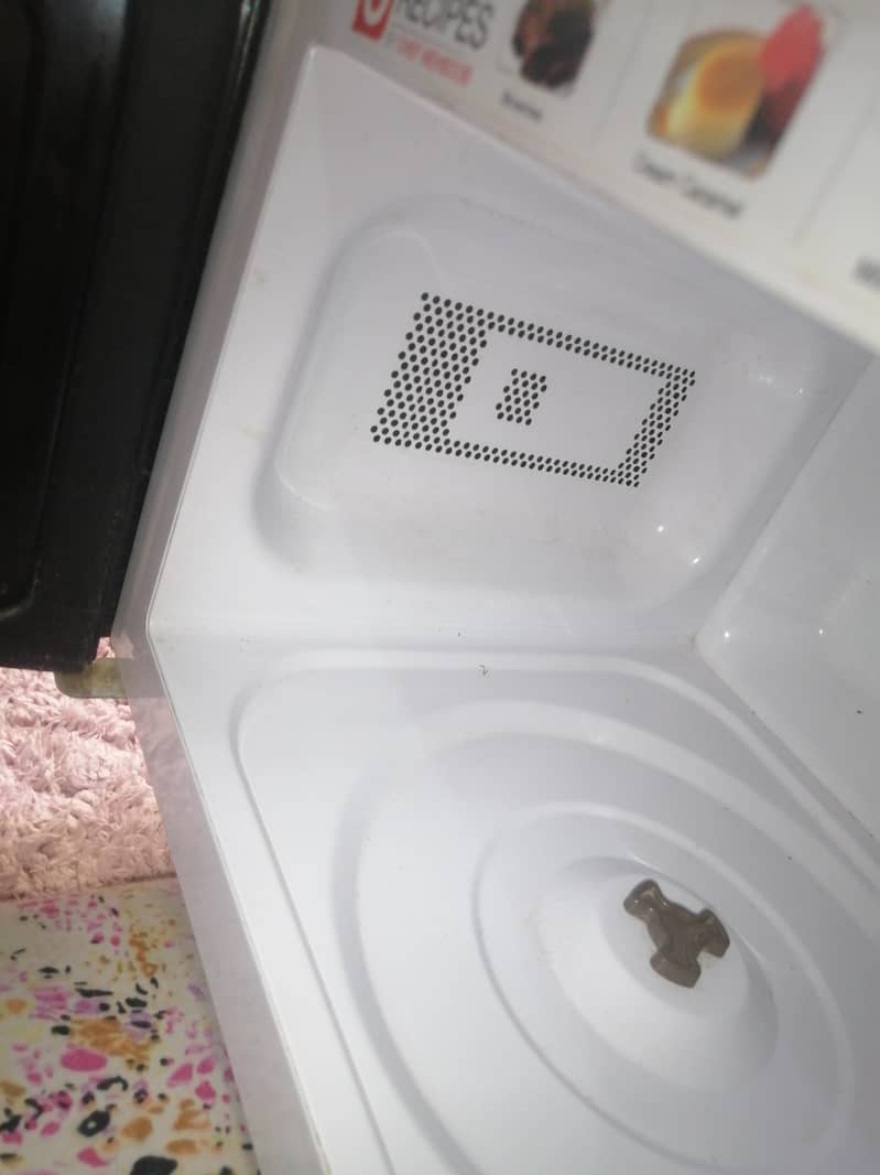Dawlance Microwave 5
