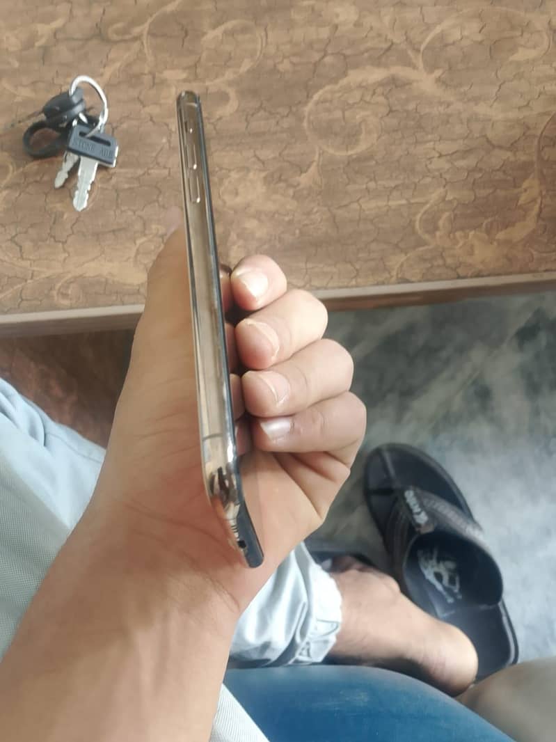 iphone 11 pro 1